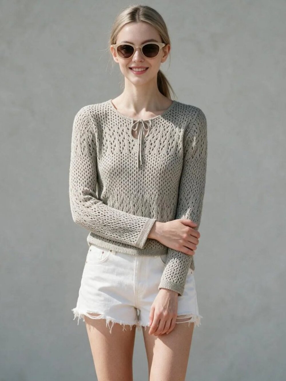 Women White Stag Crocheted Top, long sleeves, size S (4/6) - EUC